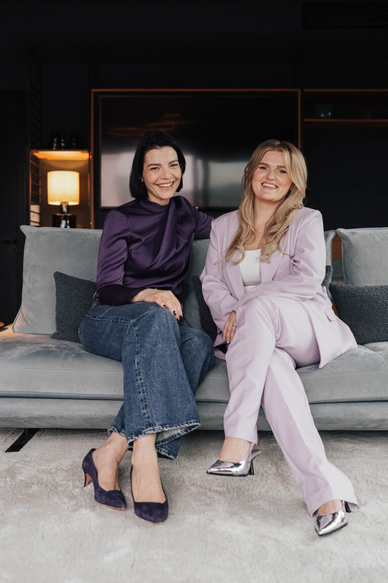 Authentisches Branding-Foto von Judith & Elena für ihre Personal Brand